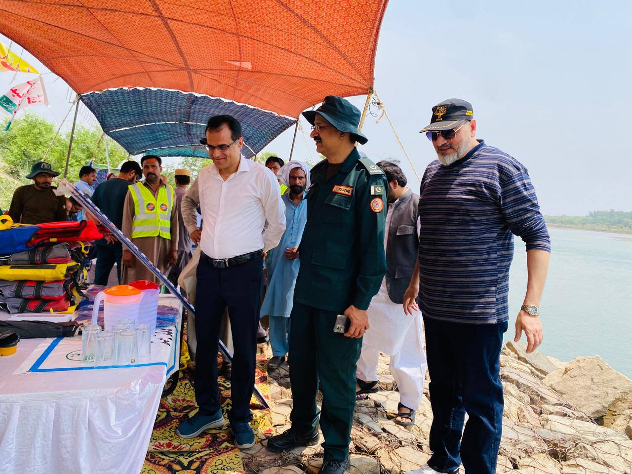 Flood Preparedness Drill Held at Jhelum River to Save Lives1