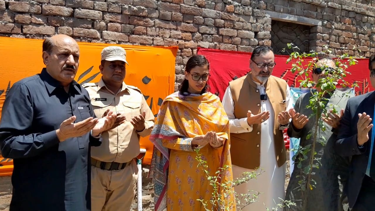 Hamza Baig Society Installs RO Plant, Transforms Dump Site1