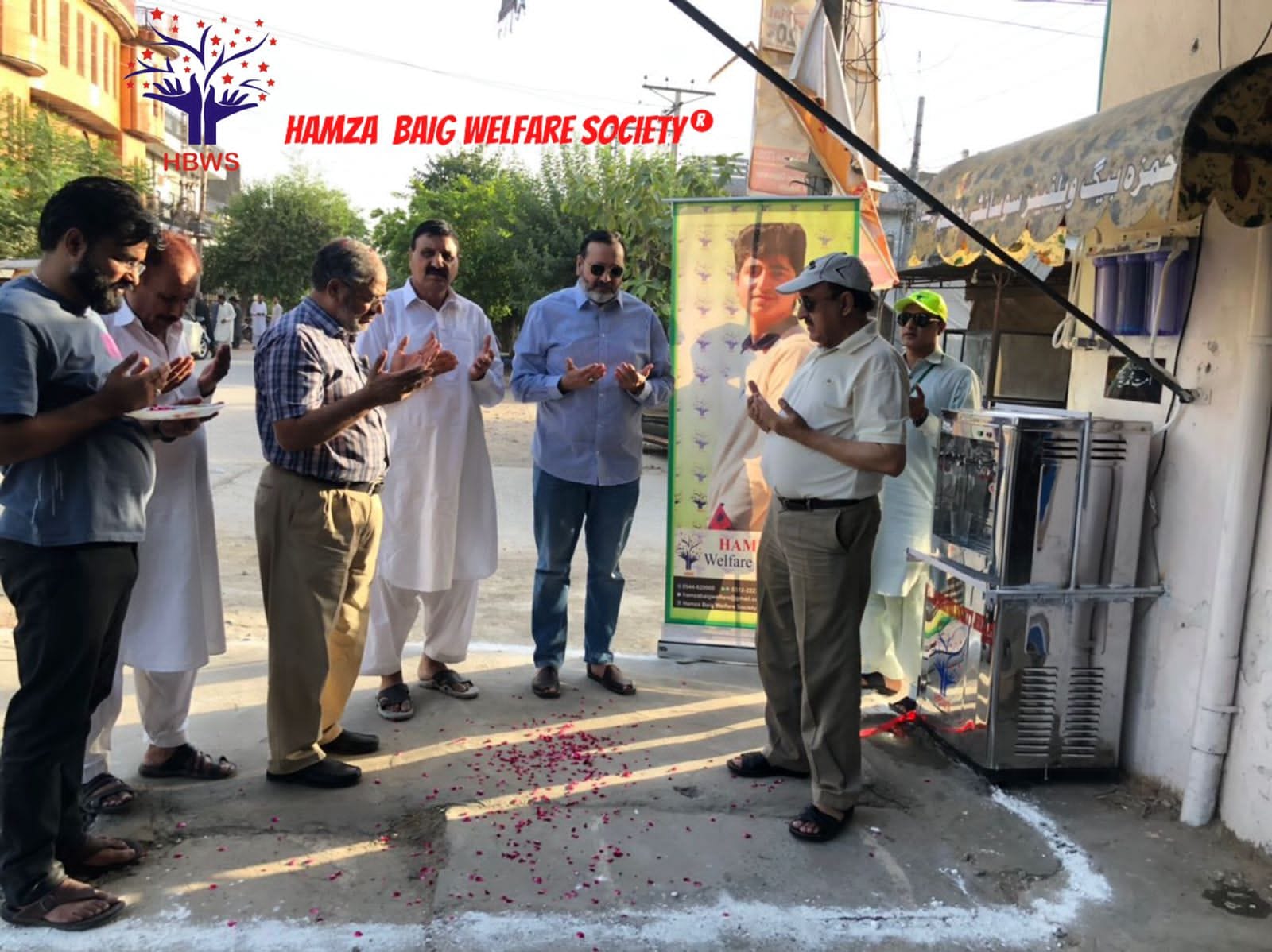 Hamza Baig Welfare Society Installs Water Filtration Plant for Public1