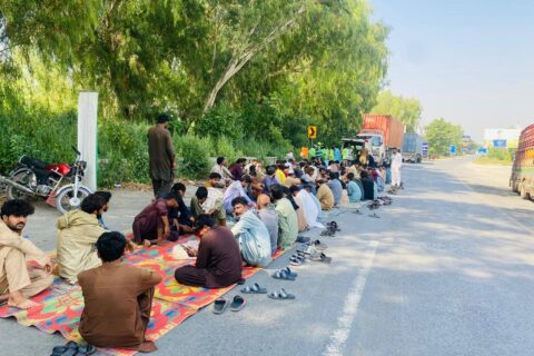 Hamza Baig Welfare Serves Stranded Travelers Fourth Consecutive Day1