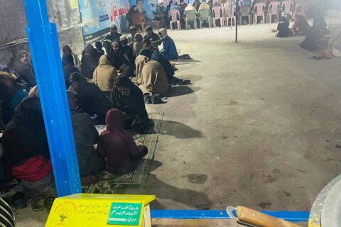 Even in Severe Cold, Free Food Distribution Continues at the Table of Sustenance3